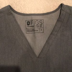 Figs gray scrub top